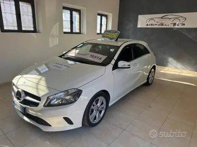 Usata Mercedes A180 109 CV (80 kW) 2017 Bianco Utilitaria
