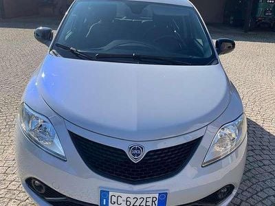 Usata Lancia Ypsilon Gold 69 CV (50 kW) 2020 Utilitaria