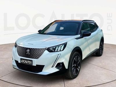 Usata Peugeot e-2008 GT 100 kW (136 CV) 2022 Bianco SUV