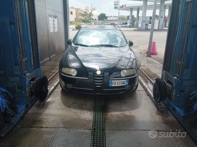 Usata Alfa Romeo 147 156 CV (114 kW) 2002 Nero Utilitaria