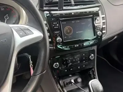 Usata Lancia Delta Platinum 140 CV (102 kW) 2011 Grigio Utilitaria