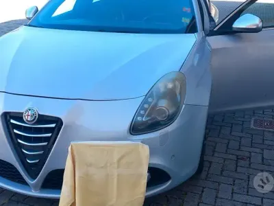 Usata Alfa Romeo Giulietta Quadrifoglio 235 CV (172 kW) 2014 Grigio Utilitaria