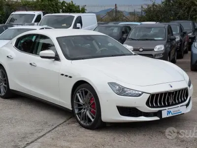 Usata Maserati Ghibli 430 CV (316 kW) 2019 Bianco Berlina