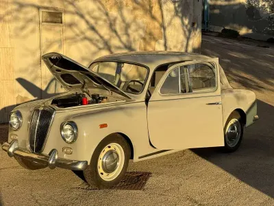 Usata Lancia Appia 44 CV (32 kW) 1957 Grigio Berlina