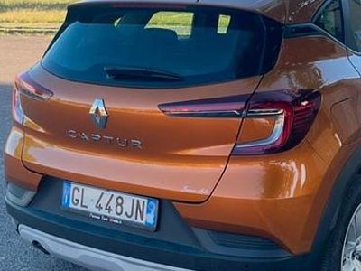 Usata Renault Captur 101 CV (74 kW) 2021 Marrone SUV
