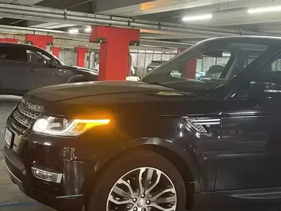 Usata Land Rover Range Rover 249 CV (183 kW) 2015 Bluazzurro SUV