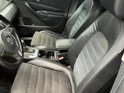 Usata VW Passat 170 CV (125 kW) 2010 Nero Station wagon