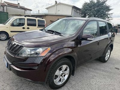 Usata Mahindra XUV500 140 CV (102 kW) 2015 Rosso SUV