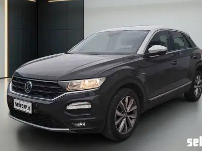 Usata VW T-Roc Style 115 CV (84 kW) 2019 1k grigio grafite metallizzato SUV