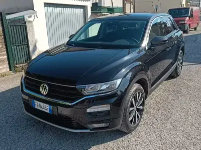 Usata VW T-Roc Style 116 CV (85 kW) 2019 Nero SUV