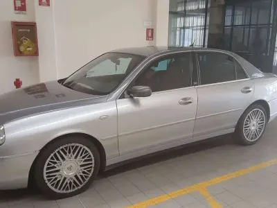 Usata Lancia Thesis 185 CV (136 kW) 2008 Argento Berlina