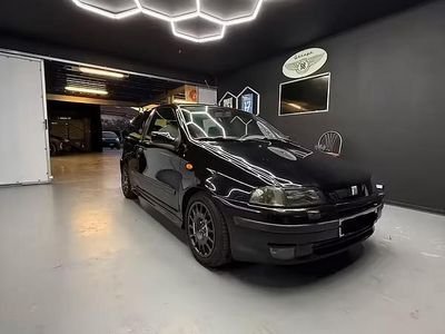 Usata Fiat Punto 133 CV (97 kW) 1996 Nero Utilitaria