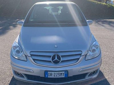 Usata Mercedes B180 116 CV (85 kW) 2008 Grigio Monovolume