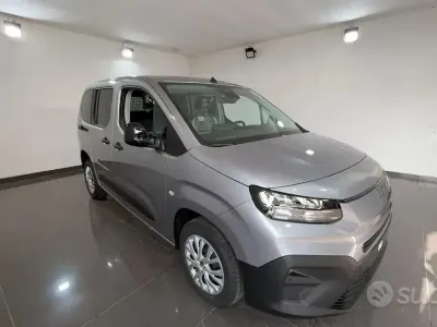 Nuova Fiat Doblò 100 CV (73 kW) 2026 Grigio Monovolume