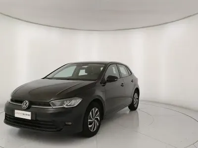 Usado VW Polo Style 95 CV (69 kW) 2023 Negro Utilitario