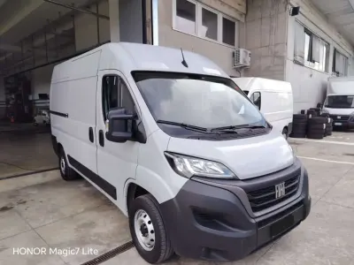 Usado Fiat Ducato 140 CV (102 kW) 2023 Blanco Van