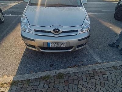 Grigio Usata 2006 Toyota Corolla Verso Monovolume | 3000 € (Buon prezzo)