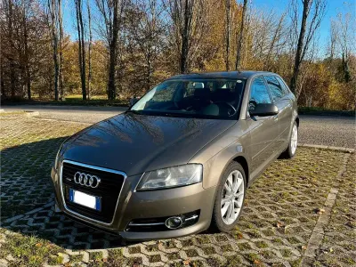 Usata Audi A3 Ambition 170 CV (125 kW) 2011 Grigio Utilitaria