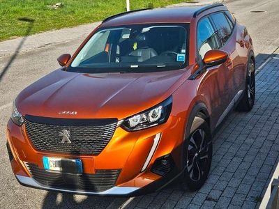 Usata Peugeot 2008 Allure 101 CV (74 kW) 2020 Arancione SUV