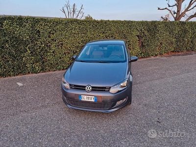 Usata VW Polo Comfortline 70 CV (51 kW) 2011 Grigio Utilitaria