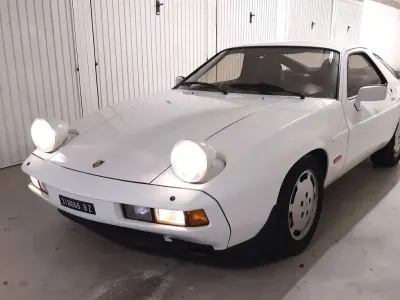 Usata Porsche 928 300 CV (220 kW) 1981 Bianco Coupé