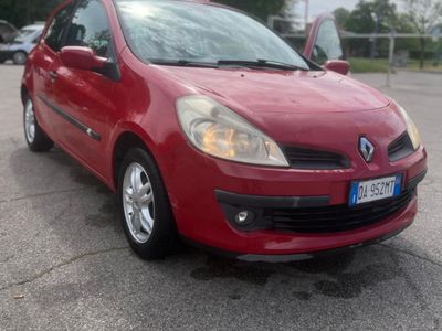 usata Renault Clio 16v . GPL (TRATTABILE )