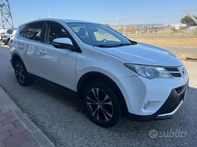 Usata Toyota RAV4 Style 124 CV (91 kW) 2014 Bianco SUV