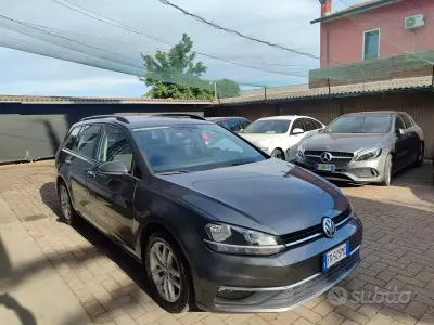 Usata VW Golf VII Business 116 CV (85 kW) 2018 Grigio Station wagon