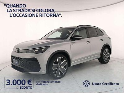 Nuova VW Tiguan R-line Plus 150 CV (110 kW) 2026 Dolomite silver metallizzato SUV