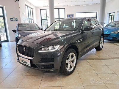 Usata Jaguar F-Pace Prestige 180 CV (132 kW) 2018 Grigio SUV