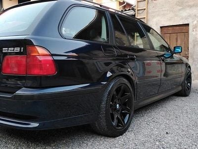 Usata BMW 528 1999 Blu
