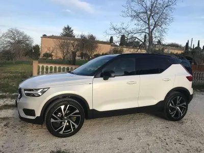 Usata Volvo XC40 R-Design 150 CV (110 kW) 2019 Bianco SUV