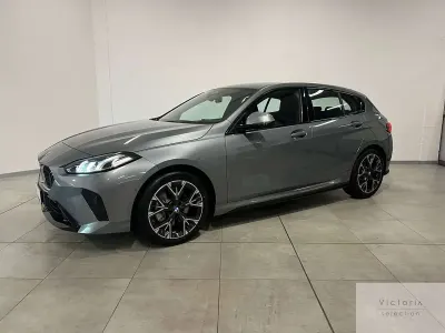 Begagnad BMW 118 M Sport 150 HK (110 kW) 2025 Grå Halvkombi