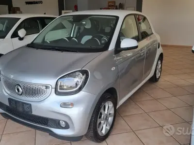Usata Smart ForFour Passion 71 CV (52 kW) 2018 Grigio Utilitaria