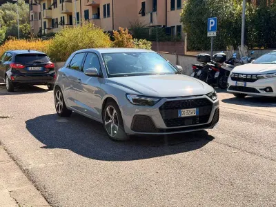 Usata Audi A1 Sportback Admired 110 CV (80 kW) 2022 Grigio Utilitaria