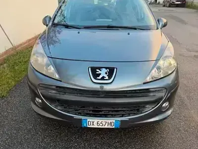 Usata Peugeot 207 73 CV (53 kW) 2009 Grigio Berlina