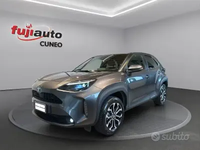 Usata Toyota Yaris Cross Trend 116 CV (85 kW) 2022 Grigio SUV