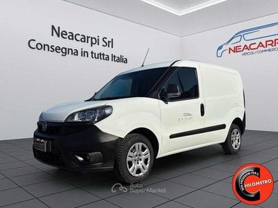 Usata Fiat Doblò 95 CV (69 kW) 2019 Bianco pastello Monovolume