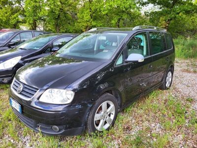 usata VW Touran 1.9 TDI 105CV Highline