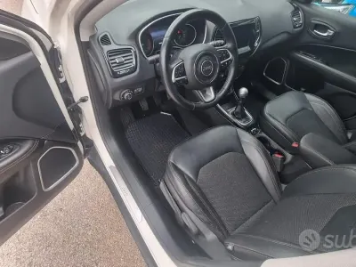Käytetty Jeep Compass Limited 120 HP (88 kW) 2018 Valkoinen Katumaasturi