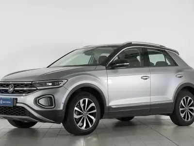 Usata VW T-Roc Style 150 CV (110 kW) 2022 Argento SUV