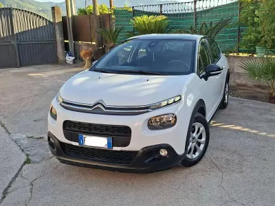 Usata Citroën C3 Feel 83 CV (61 kW) 2019 Bianco Utilitaria
