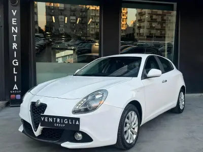Usata Alfa Romeo Giulietta 120 CV (88 kW) 2016 Bianco Utilitaria