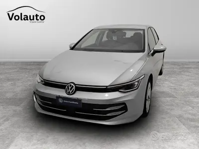 Usata VW Golf VIII Style 150 CV (110 kW) 2025 Grigio Berlina