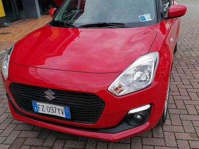 Usata Suzuki Swift 90 CV (66 kW) 2020 Rosso Utilitaria