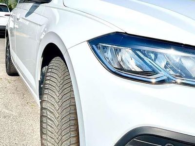 Usata VW Polo Life 95 CV (69 kW) 2023 Bianco Utilitaria