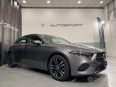 Usata Mercedes A200 Advanced 163 CV (119 kW) 2023 Grigio Berlina