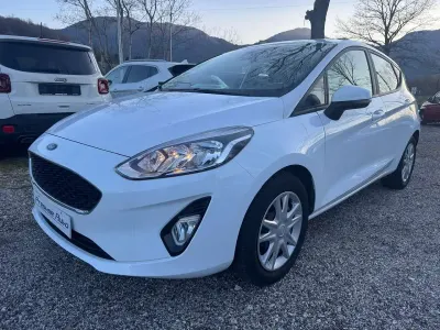 Usata Ford Fiesta 86 CV (63 kW) 2018 Bianco Utilitaria