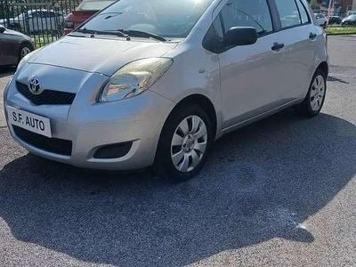 Usata Toyota Yaris 68 CV (50 kW) 2011 Utilitaria