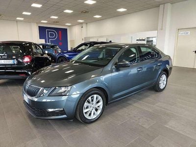Usata Skoda Octavia 116 CV (85 kW) 2020 Grigio Utilitaria